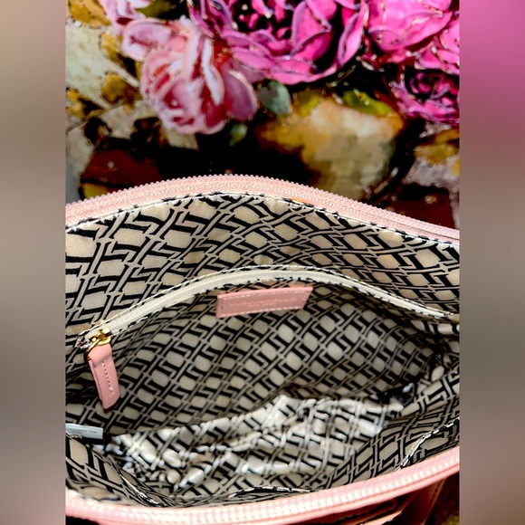 NWOT Tignanello Blush Pink Genuine Leather Crossbody Bag - Picture 5 of 9